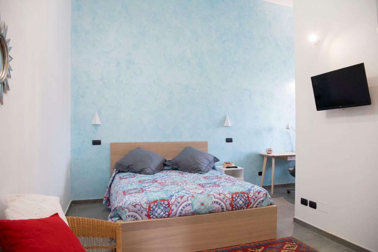 Roof Garden House Bed & Breakfast Caserta Exterior photo